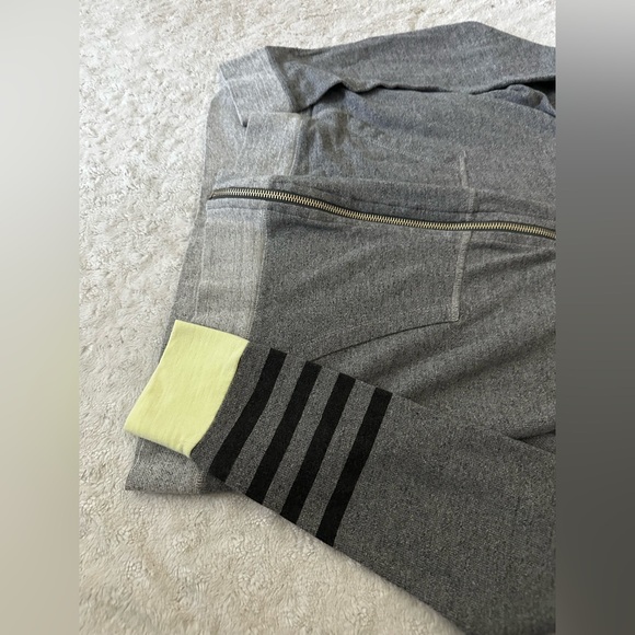 SUNDRY Front Zip Hoodie || MISSING HOODIE STRING - Picture 4 of 9